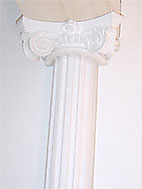 Privathaus Roggwil, Stucco Venziano, Stukksäulen